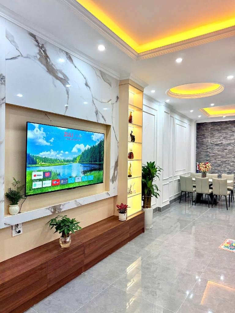 Bán nhà Vương Thừa Vũ - diện tích 44m2 5 tầng - Thang máy - giá 13,9 tỷ