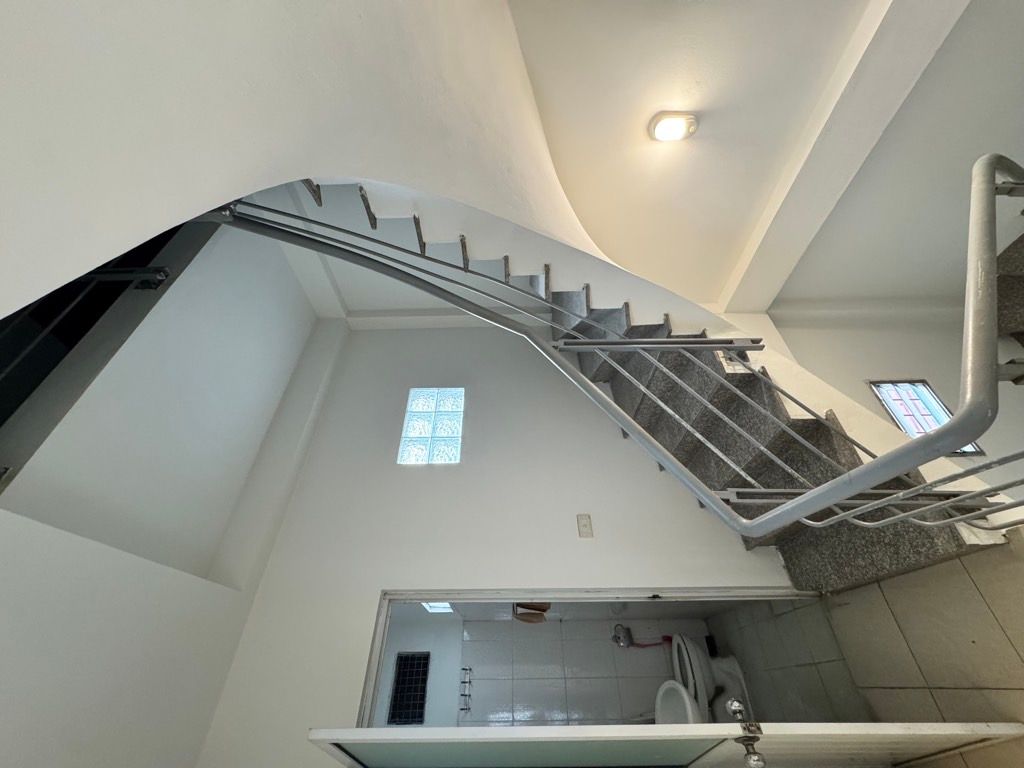 Bán nhà Gốc Đề - diện tích 26,6m2 4 tầng - gần ô tô - giá 6,8 tỷ