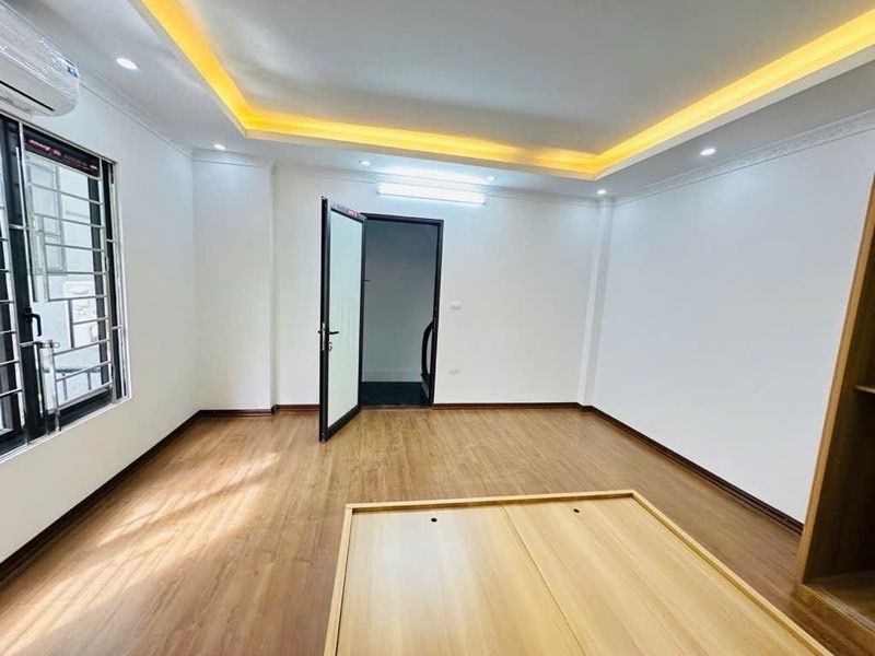 Bán nhà Đại Đồng - diện tích 30m2 5 tầng - Nhà đẹp xây mới cứng - giá 7,3 tỷ