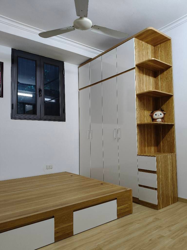 Bán nhà Giáp Nhất - diện tích 70m2 5 tầng - Căn hộ đẹp, giá 3,4 tỷ