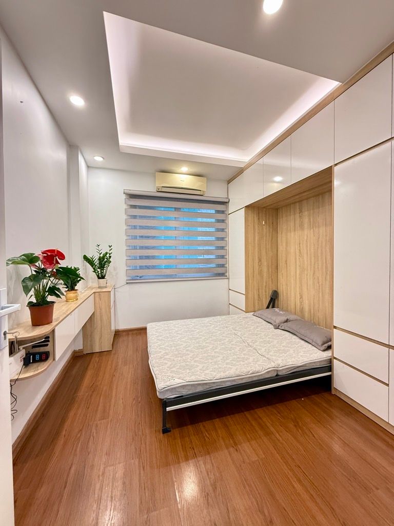 Bán nhà Định Công Hạ - diện tích 31.9m2 4 tầng - Lô góc 3 mặt ngõ - giá 7,65 tỷ