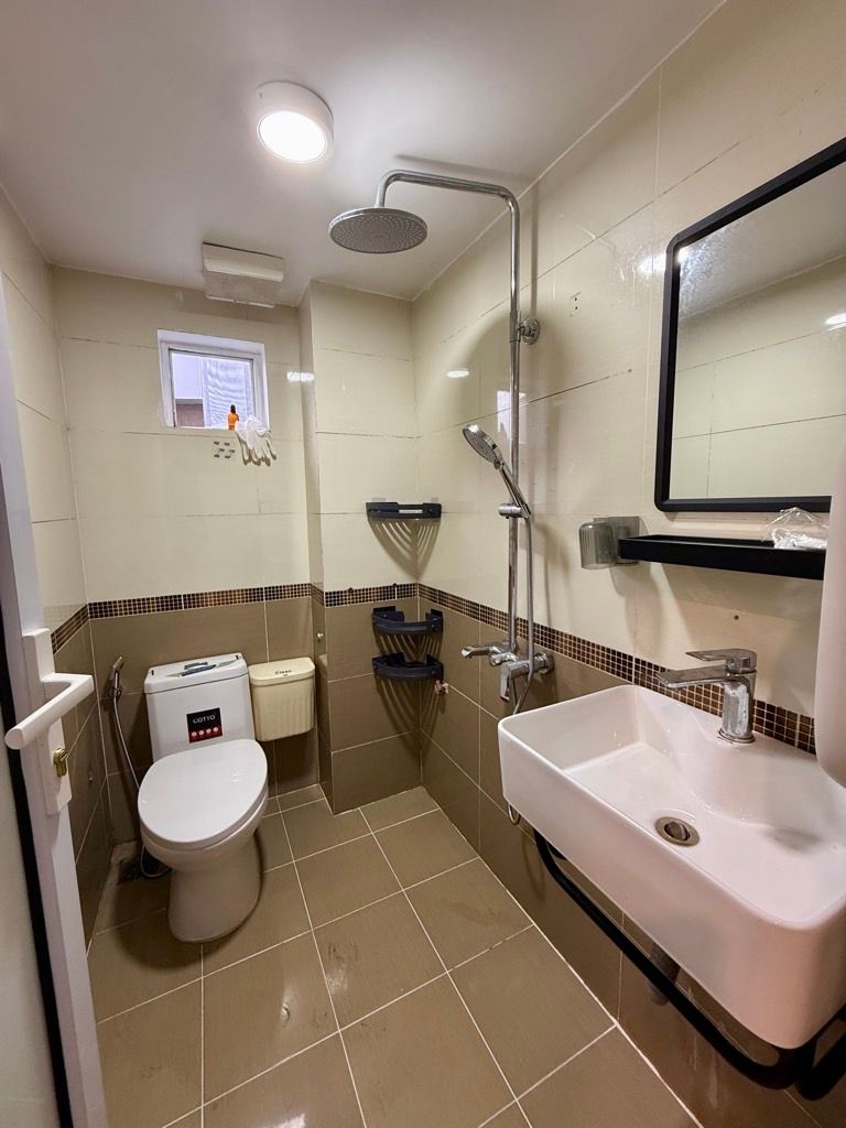 Bán nhà Định Công Hạ - diện tích 31.9m2 4 tầng - Lô góc 3 mặt ngõ - giá 7,65 tỷ