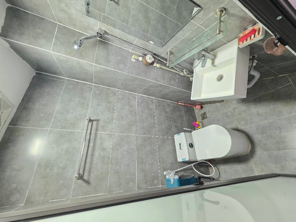 Bán nhà Hòa Bình - diện tích 37,9m2 5 tầng - Thang máy - giá 10 tỷ