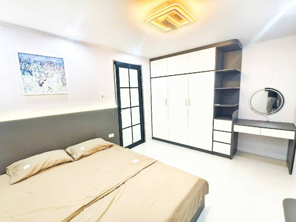 Bán nhà 8/3 - diện tích 52.4m2 1 tầng - Kinh doanh đỉnh - giá 5,8 tỷ