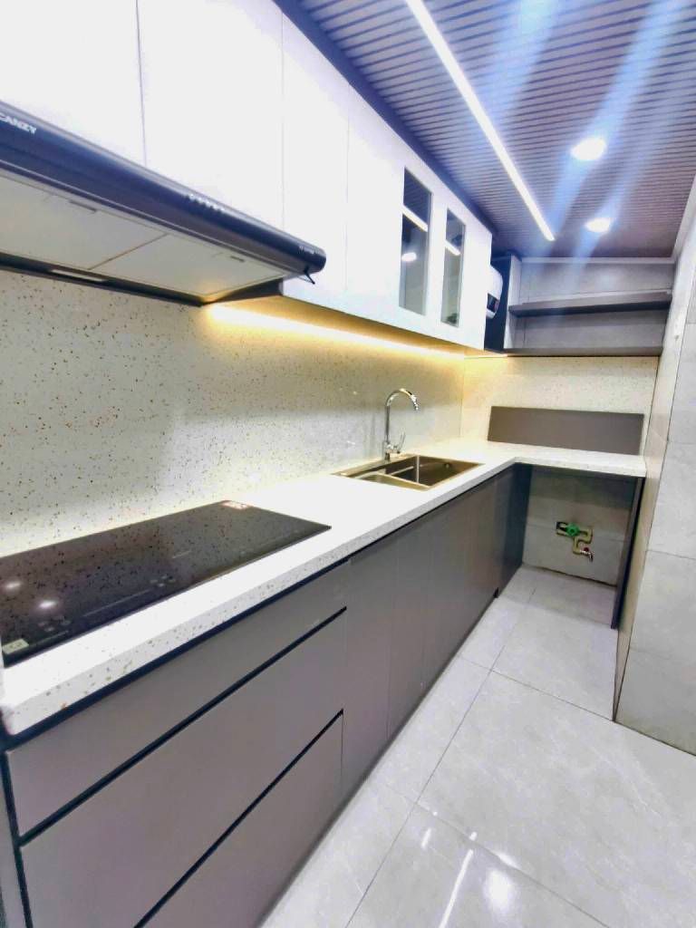 Bán nhà 8/3 - diện tích 52.4m2 1 tầng - Kinh doanh đỉnh - giá 5,8 tỷ