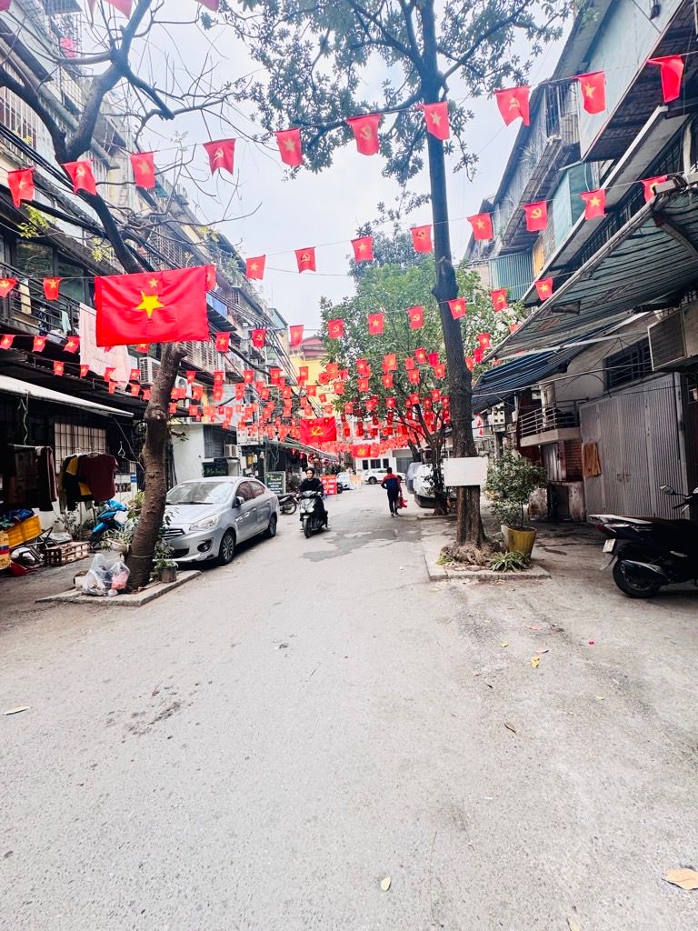 Bán nhà Giải Phóng - diện tích 29.6m2 1 tầng - Tập thể Giải Phóng - giá 3,98 tỷ