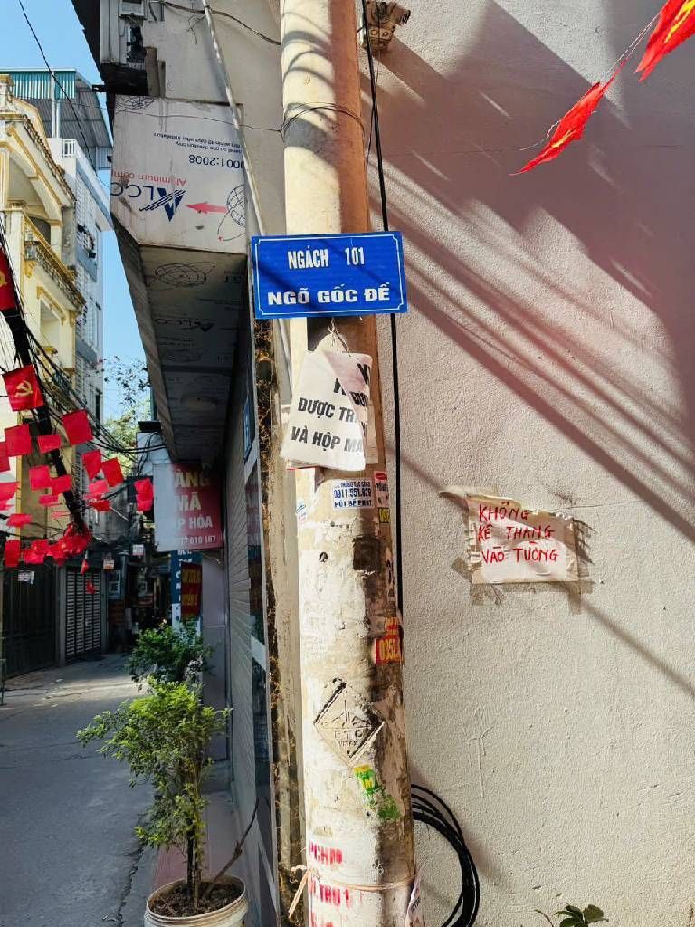 Bán nhà Hoàng Mai - diện tích 34m2 6 tầng - Ô tô đỗ đầu ngõ - giá 8,6 tỷ