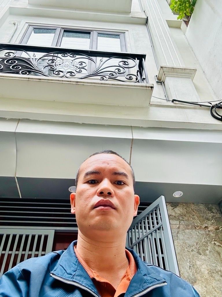 Bán nhà Đê La Thành - diện tích 36m2 5 tầng - Nhà đẹp hiện đại - giá 11,3 tỷ