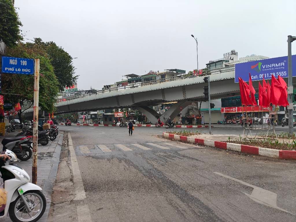 Bán nhà Lò Đúc - diện tích 40m2 6 tầng - Lô góc 3 mặt thoáng - giá 13 tỷ