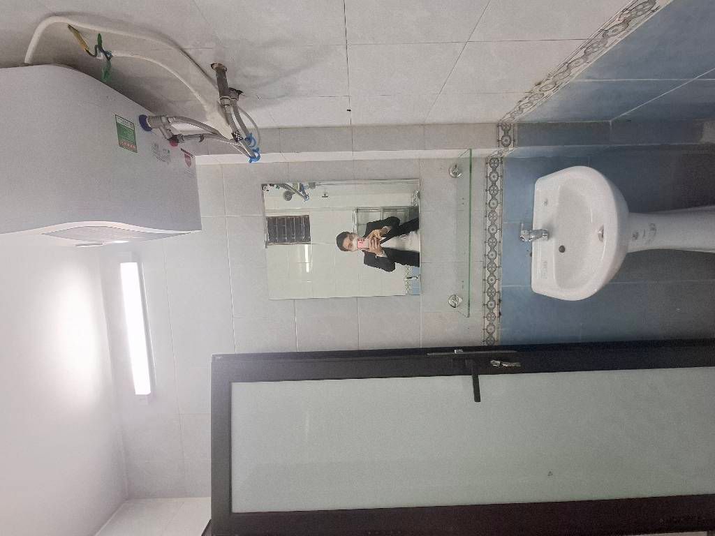 Bán nhà Nguyễn Chí Thanh - diện tích 49m2 5 tầng - Ô tô phóng vù vù - giá 22,5 tỷ