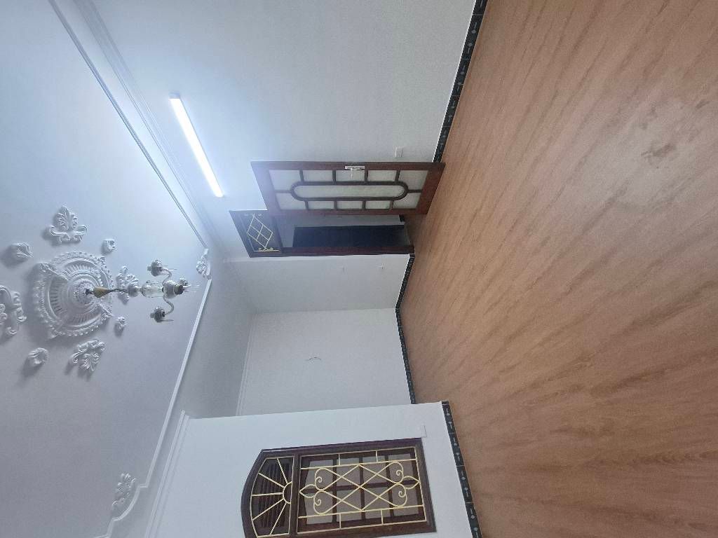 Bán nhà Nguyễn Chí Thanh - diện tích 49m2 5 tầng - Ô tô phóng vù vù - giá 22,5 tỷ