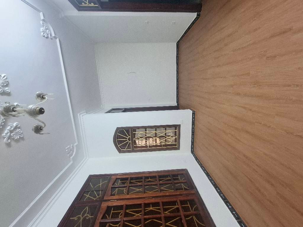 Bán nhà Nguyễn Chí Thanh - diện tích 49m2 5 tầng - Ô tô phóng vù vù - giá 22,5 tỷ