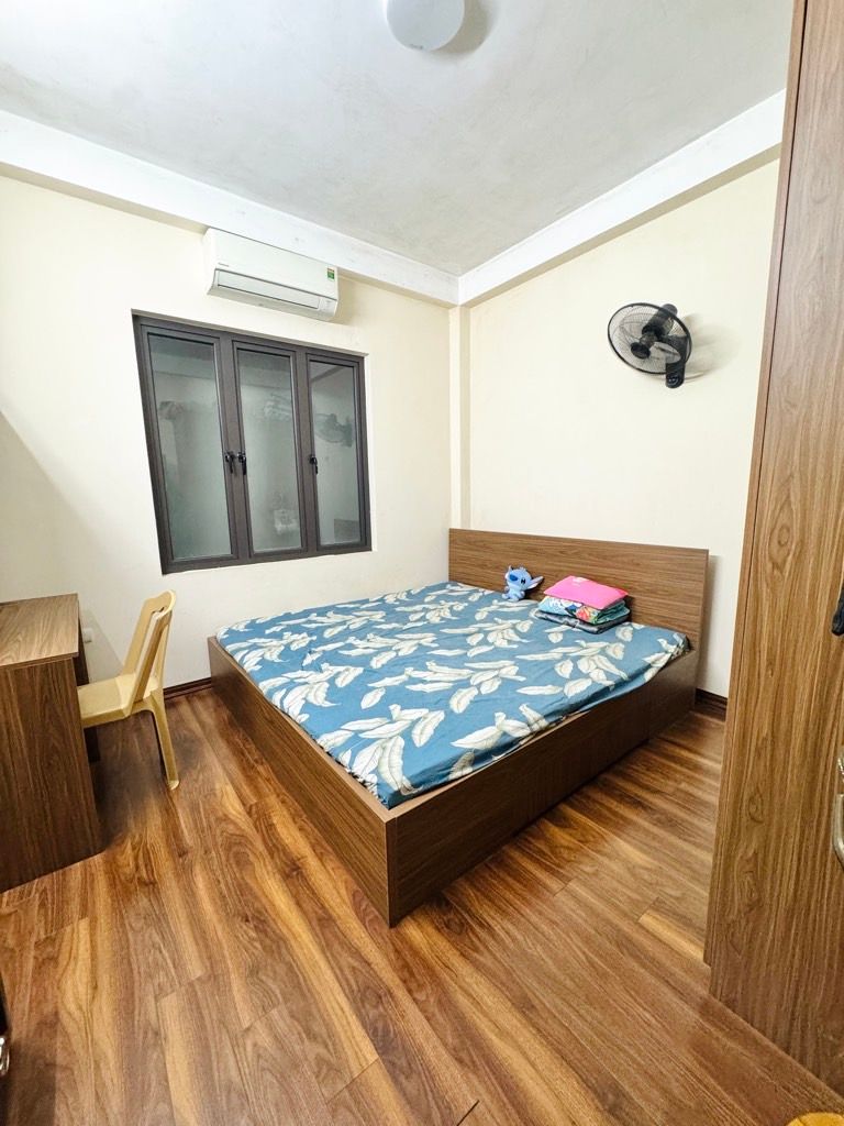 Bán nhà Quan Nhân - diện tích 42.2m2 5 tầng - Nhà phố hiếm, ở sướng giữa lòng trung tâm - giá 14,8 tỷ