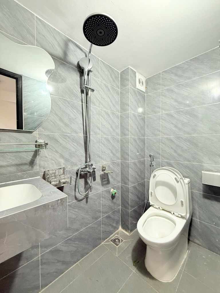 Bán nhà Thổ Quan - diện tích 25,6m2 5 tầng - Nhà đẹp đón Tết, ngõ ba gác thông - giá 8,9 tỷ