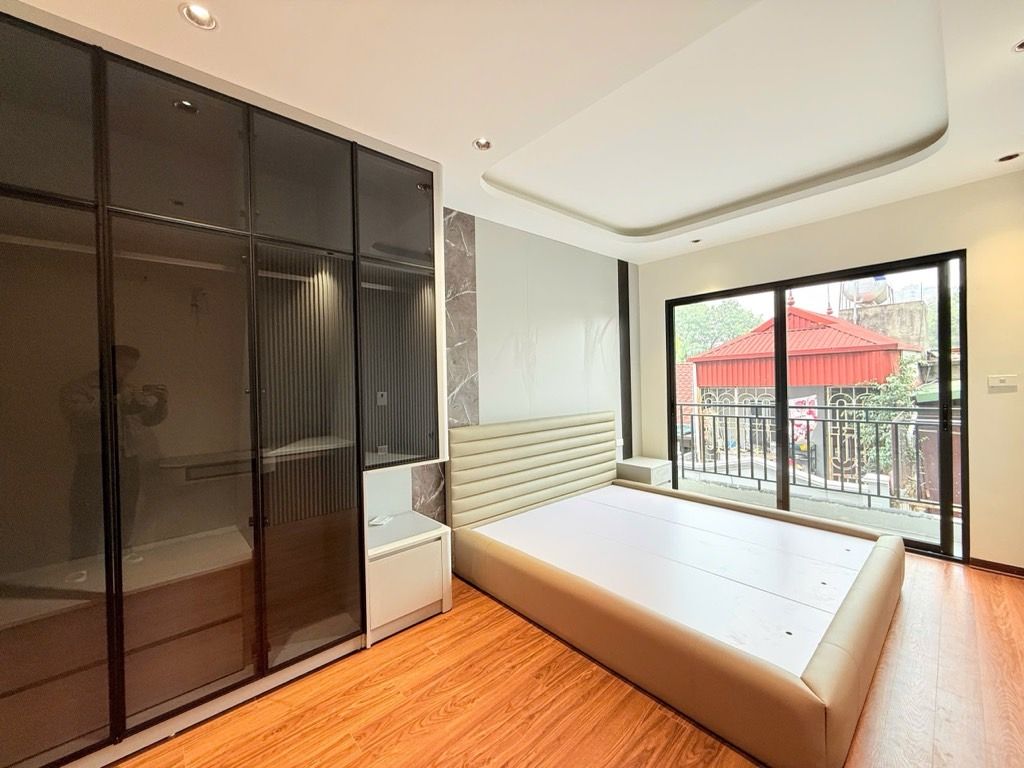 Bán nhà Tô Vĩnh Diện - diện tích 34m2 7 tầng - Ô tô vào nhà - giá 15,25 tỷ