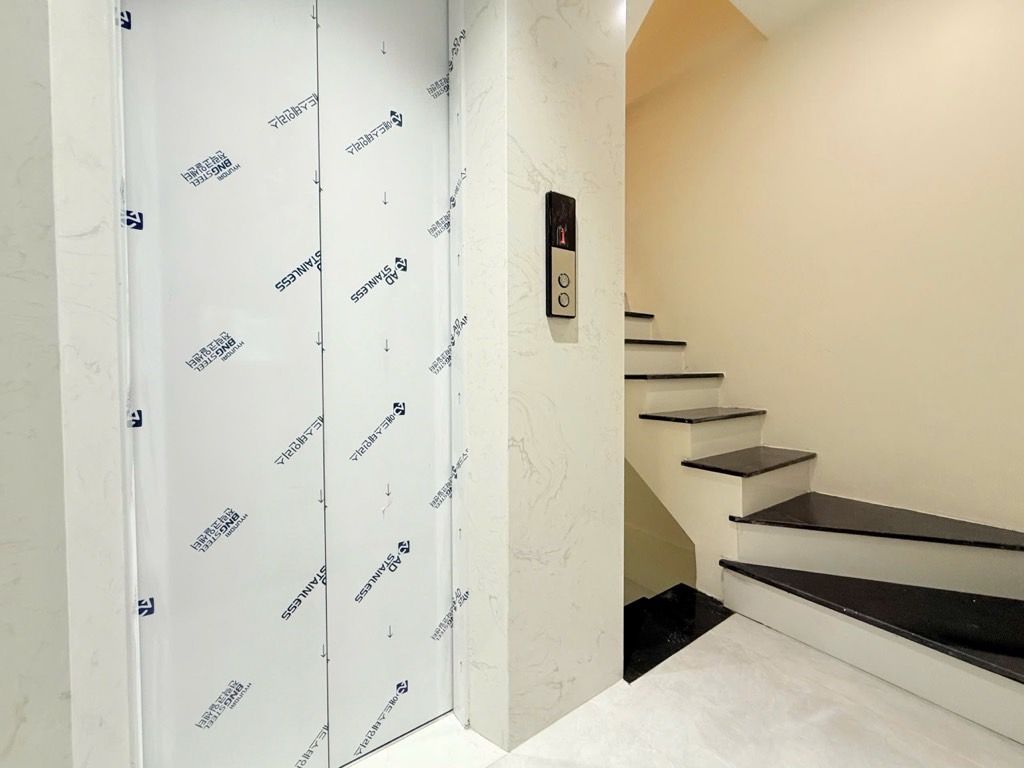 Bán nhà Tô Vĩnh Diện - diện tích 34m2 7 tầng - Ô tô vào nhà - giá 15,25 tỷ