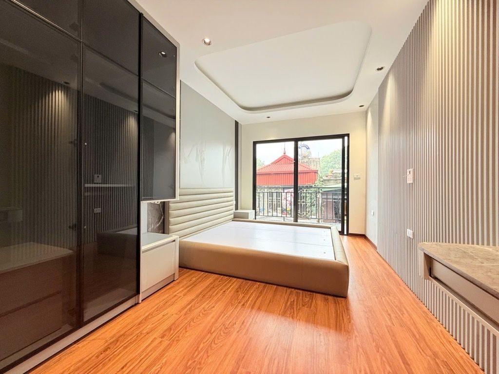 Bán nhà Tô Vĩnh Diện - diện tích 35.2m2 7 tầng - Ô tô vào nhà - giá 15,75 tỷ