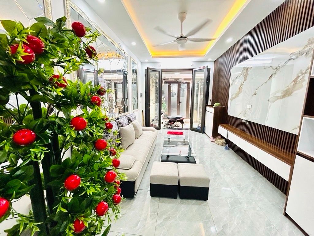 Bán nhà Nam Dư - diện tích 30m2 5 tầng - Ô tô đỗ cửa - giá 7,9 tỷ