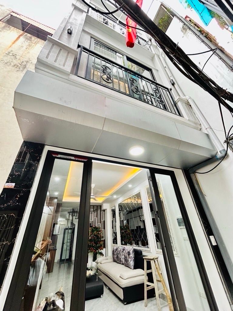 Bán nhà Nam Dư - diện tích 30m2 5 tầng - Ô tô đỗ cửa - giá 7,9 tỷ