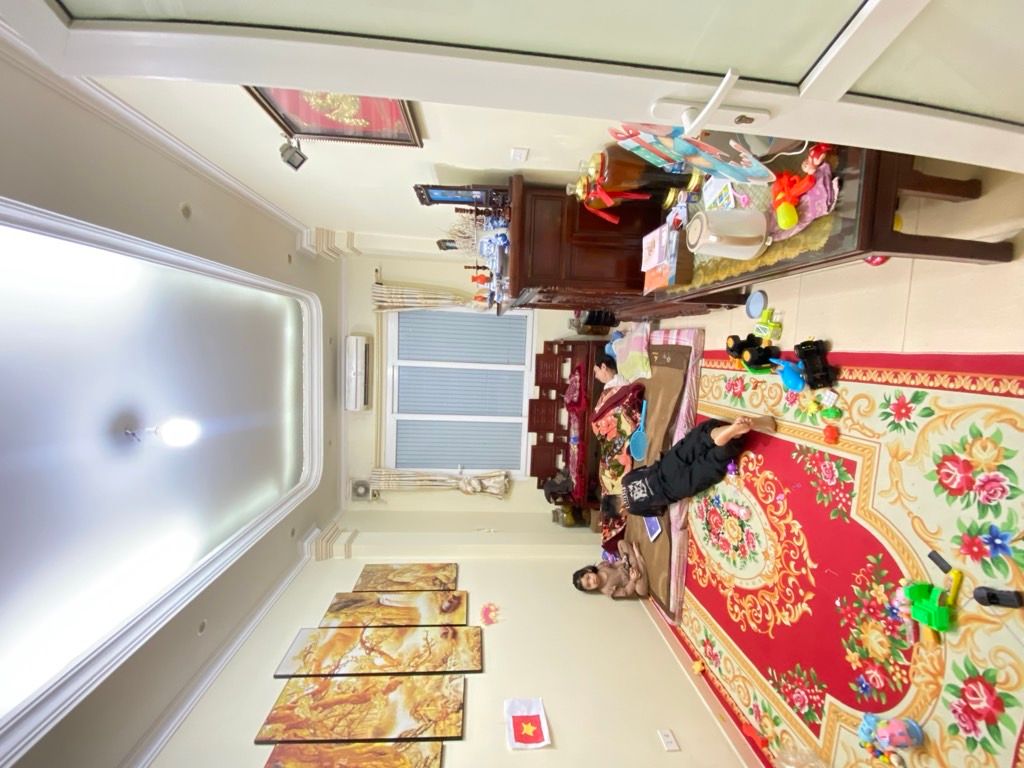 Bán nhà Khuất Duy Tiến - diện tích 17,5m2 6 tầng - ô tô đỗ cửa - giá 7,95 tỷ