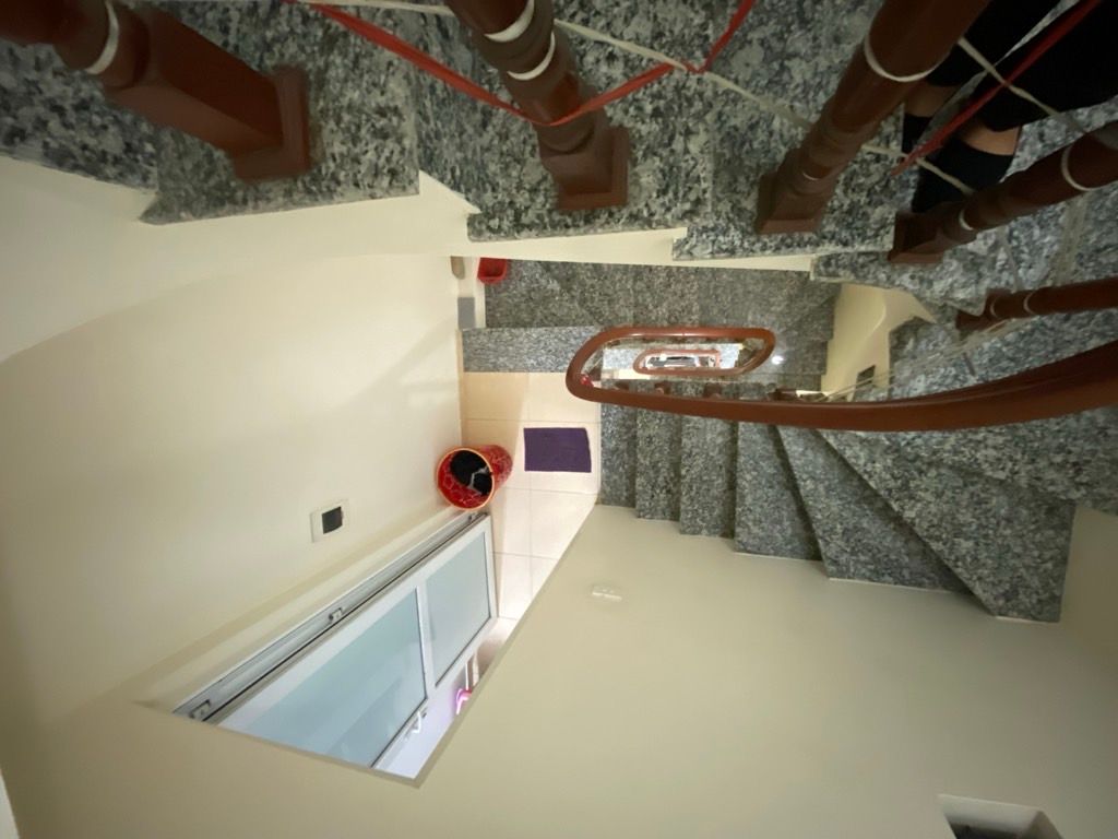 Bán nhà Khuất Duy Tiến - diện tích 17,5m2 6 tầng - ô tô đỗ cửa - giá 7,95 tỷ