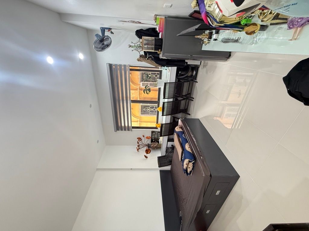 Bán nhà Nguyễn Chí Thanh - diện tích 29,5m2 6 tầng - ô tô đỗ cửa - giá 16,8 tỷ