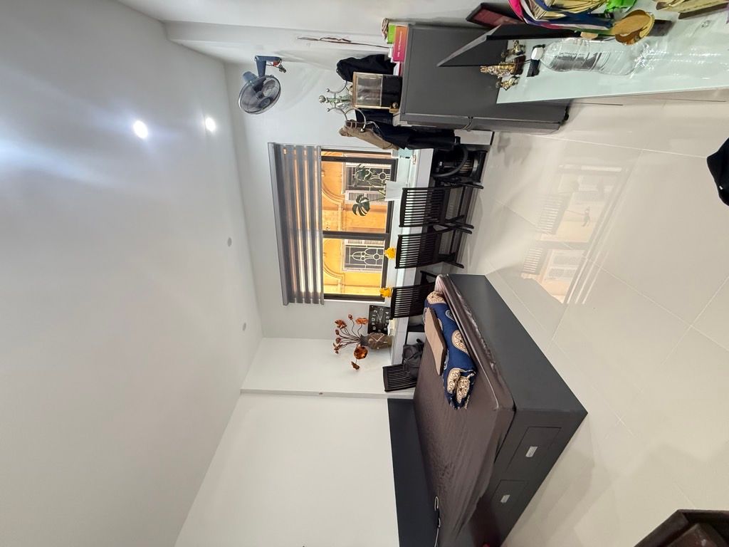 Bán nhà Nguyễn Chí Thanh - diện tích 29,5m2 6 tầng - ô tô đỗ cửa - giá 16,8 tỷ