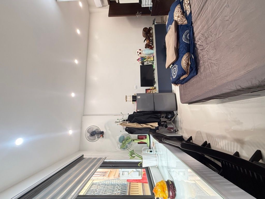 Bán nhà Nguyễn Chí Thanh - diện tích 29,5m2 6 tầng - ô tô đỗ cửa - giá 16,8 tỷ