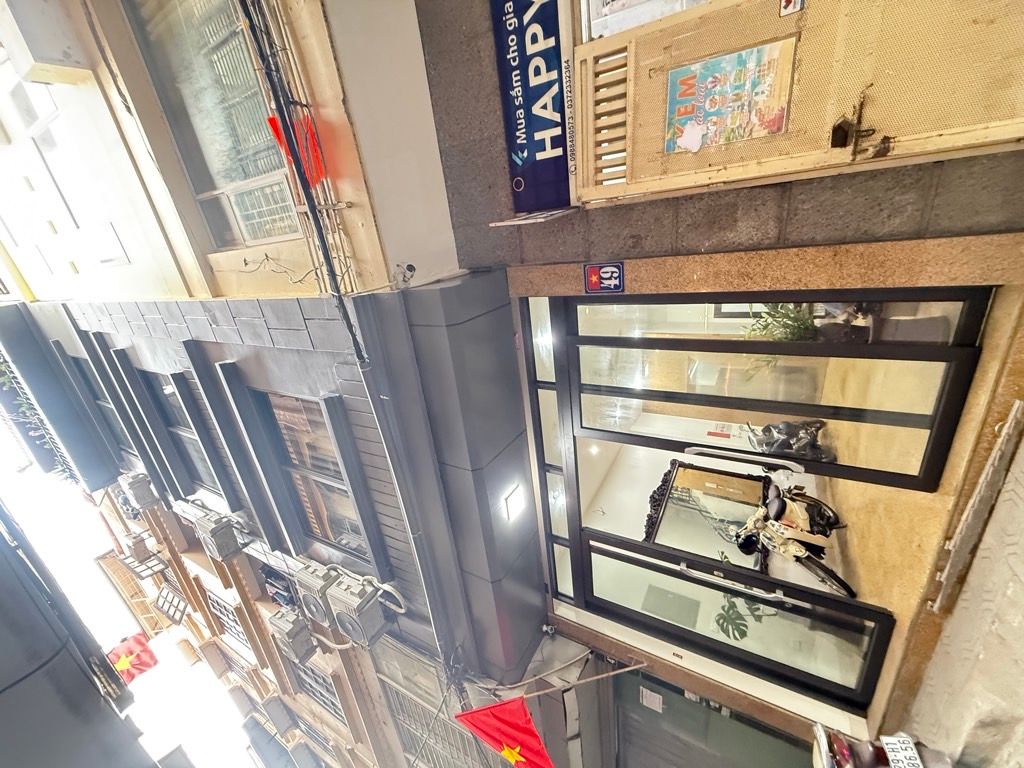 Bán nhà Nguyễn Chí Thanh - diện tích 29,5m2 6 tầng - ô tô đỗ cửa - giá 16,8 tỷ