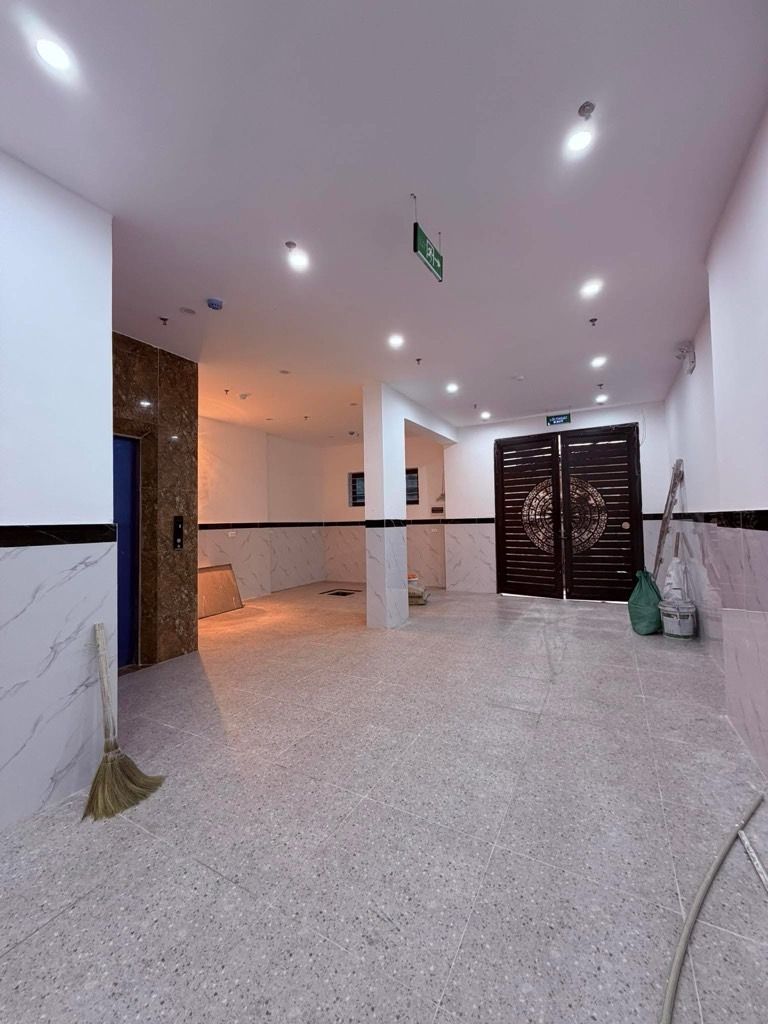 Bán nhà Hào Nam - diện tích 61.2m2 6 tầng - CCMN siêu hiếm - giá 16,6 tỷ