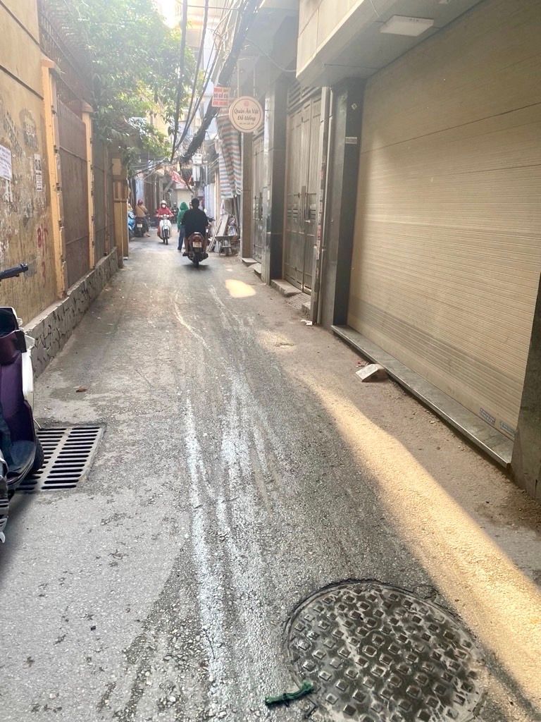 Bán nhà Ngõ Gốc Đề - diện tích 35.6m2 5 tầng - Ô tô đỗ cửa - giá 10 tỷ