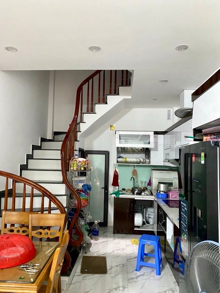 Bán nhà Ngõ Gốc Đề - diện tích 35.6m2 5 tầng - Ô tô đỗ cửa - giá 10 tỷ