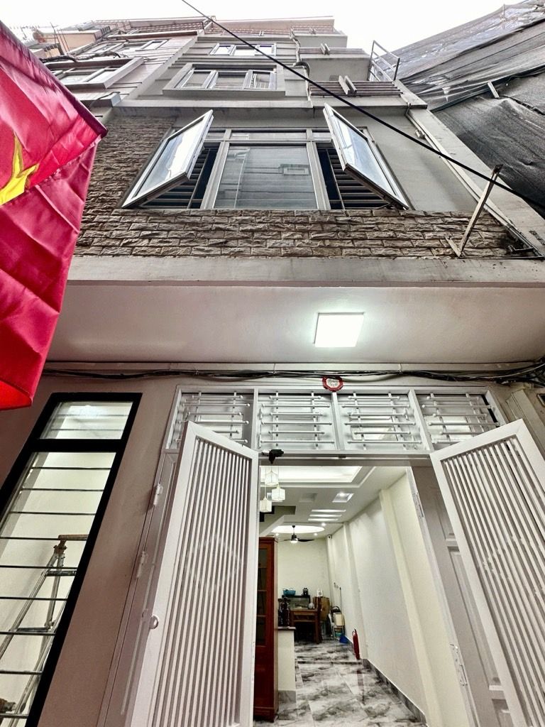 Bán nhà Trường Chinh - diện tích 53m2 5 tầng - Nhà đẹp hiếm - giá 14 tỷ