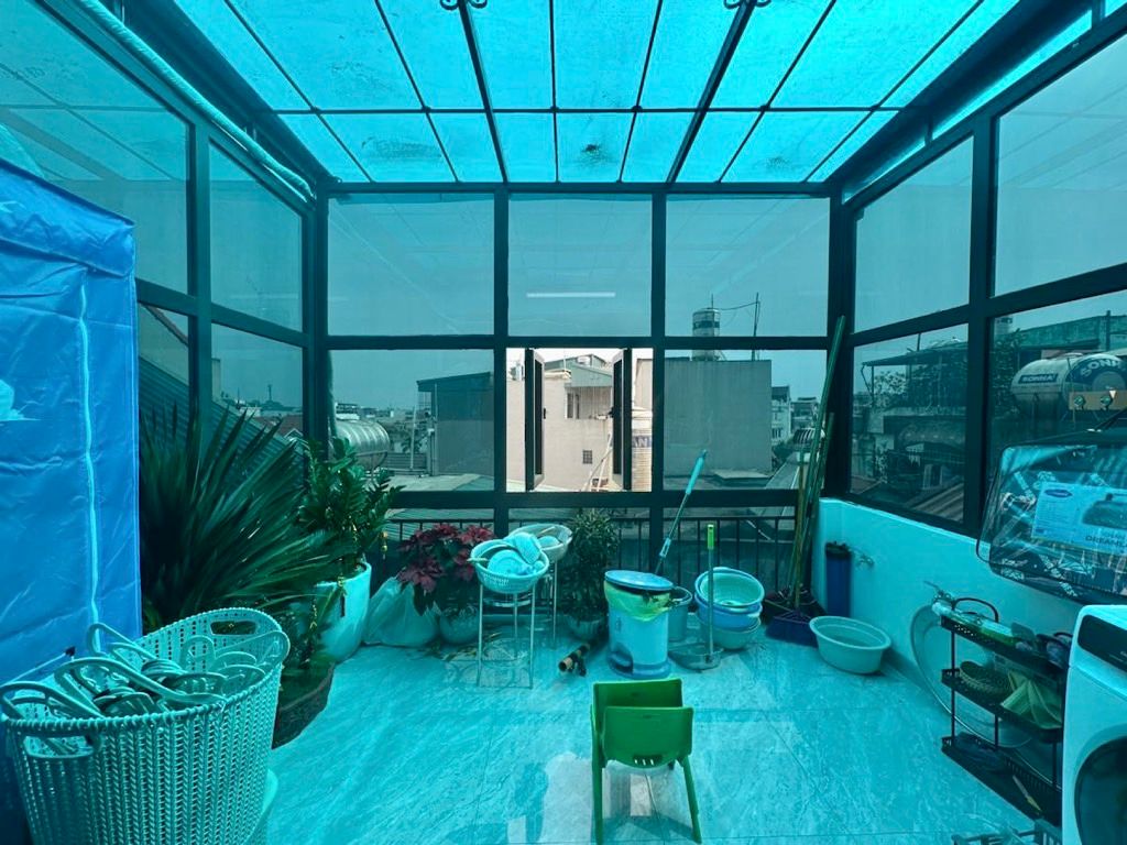 Bán nhà Thanh Lân - diện tích 30m2 5 tầng - thang máy, nhà mới full nội thất xịn - giá 8,5 tỷ