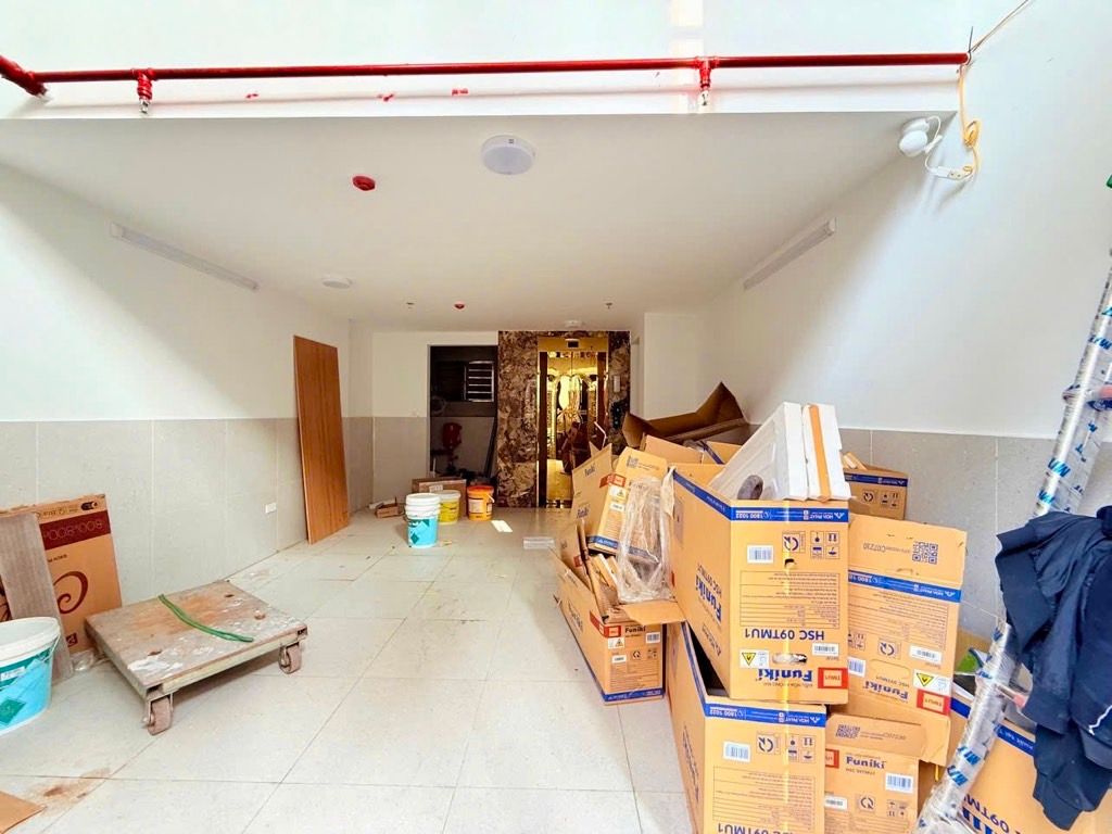 Bán nhà Yên Duyên - diện tích 60m2 7 tầng - Siêu phẩm căn hộ dịch vụ dòng tiền - giá 15,6 tỷ