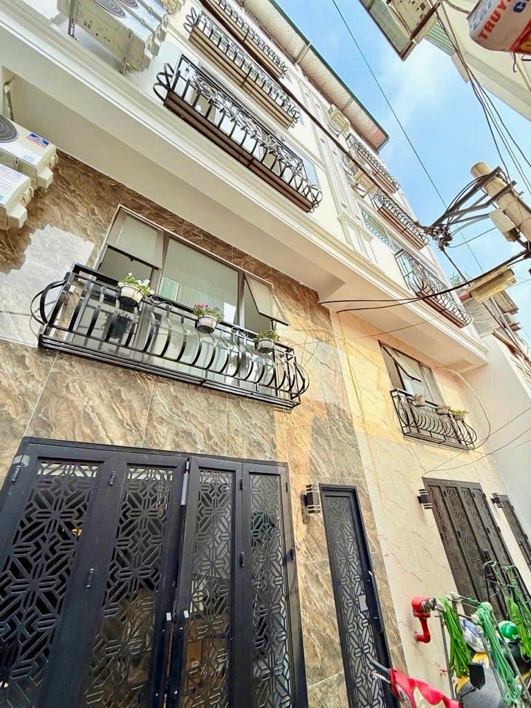 Bán nhà Yên Duyên - diện tích 60m2 7 tầng - Siêu phẩm căn hộ dịch vụ dòng tiền - giá 15,6 tỷ