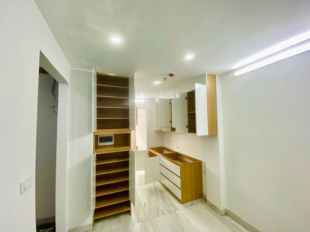 Bán nhà Yên Duyên - diện tích 60m2 7 tầng - Siêu phẩm căn hộ dịch vụ dòng tiền - giá 15,6 tỷ