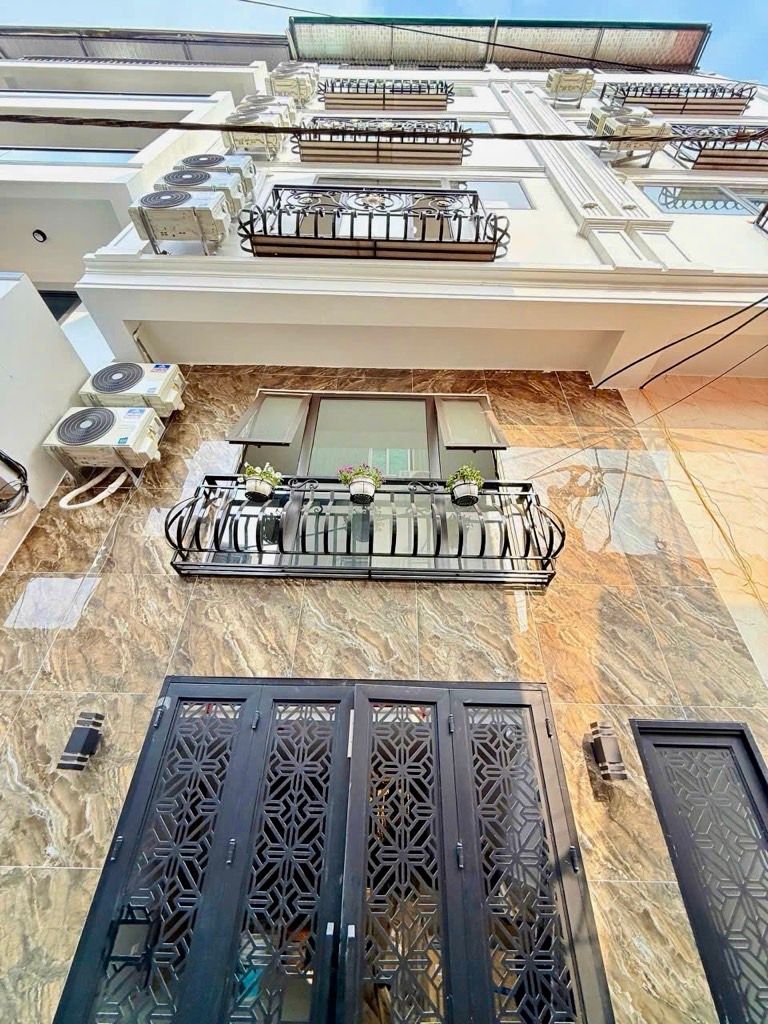 Bán nhà Yên Duyên - diện tích 60m2 7 tầng - Siêu phẩm căn hộ dịch vụ dòng tiền - giá 15,6 tỷ