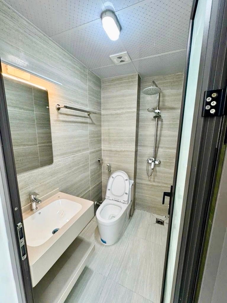 Bán nhà Yên Duyên - diện tích 60m2 7 tầng - Siêu phẩm căn hộ dịch vụ dòng tiền - giá 15,6 tỷ