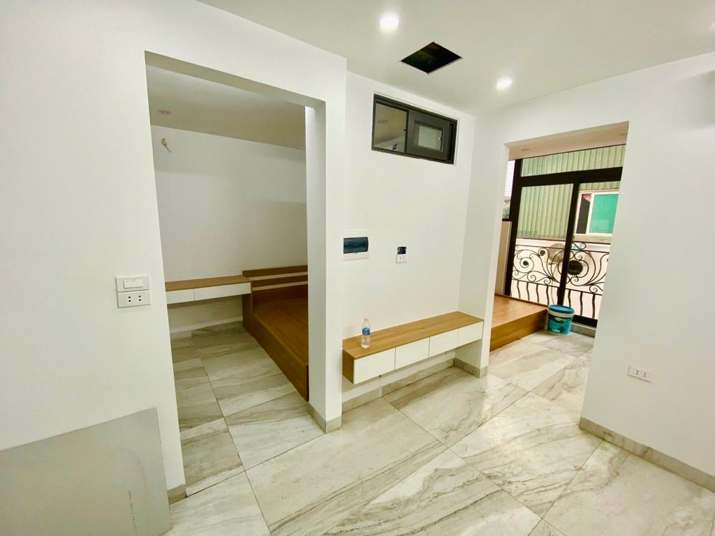 Bán nhà Yên Duyên - diện tích 60m2 7 tầng - Siêu phẩm căn hộ dịch vụ dòng tiền - giá 15,6 tỷ