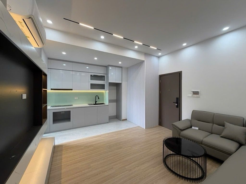 Bán nhà Hoàng Minh Giám - diện tích 64m2 13 tầng - Căn hộ full nội thất - giá 6 tỷ