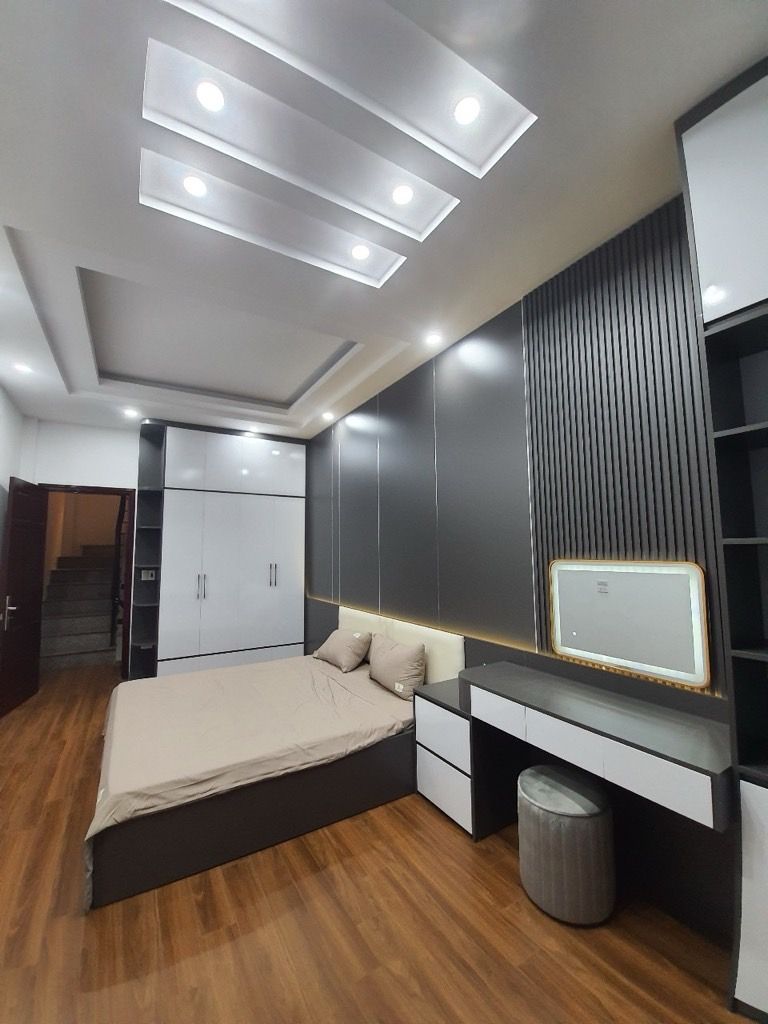 Bán nhà Trương Định - diện tích 30m2 4 tầng - Nhà khung cột chắc chắn, full nội thất - giá 8,3 tỷ