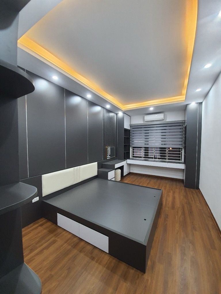 Bán nhà Trương Định - diện tích 30m2 4 tầng - Nhà khung cột chắc chắn, full nội thất - giá 8,3 tỷ