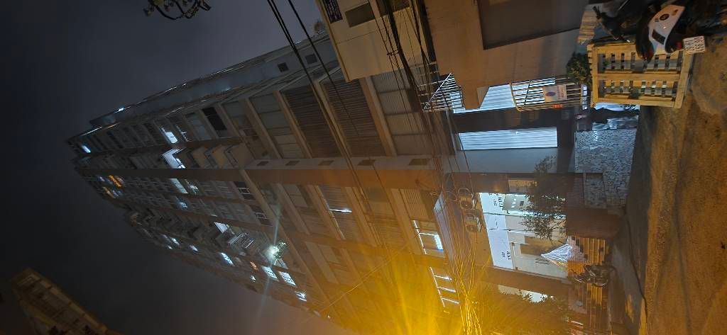 Bán nhà Hạ Đình - diện tích 118.2m2 21 tầng - Nhà lô góc 3 ngủ 2 WC - giá 10,6 tỷ