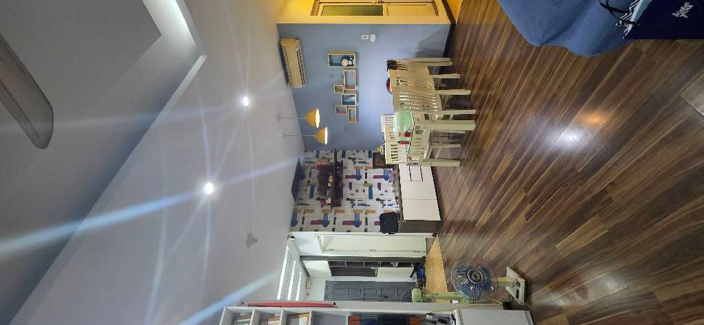 Bán nhà Hạ Đình - diện tích 118.2m2 21 tầng - Nhà lô góc 3 ngủ 2 WC - giá 10,6 tỷ