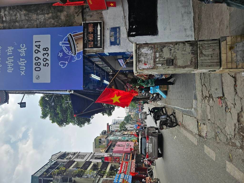 Bán nhà Trương Định - diện tích 26,4m2 3 tầng - Nhà đẹp hiếm có - giá 5,6 tỷ