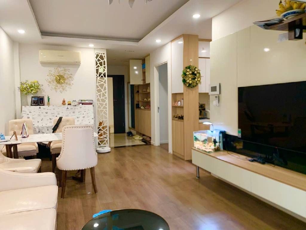 Bán nhà Vĩnh Tuy - diện tích 76m2 1 tầng - Căn hộ hai ban công quay sân chơi - giá 8,9 tỷ