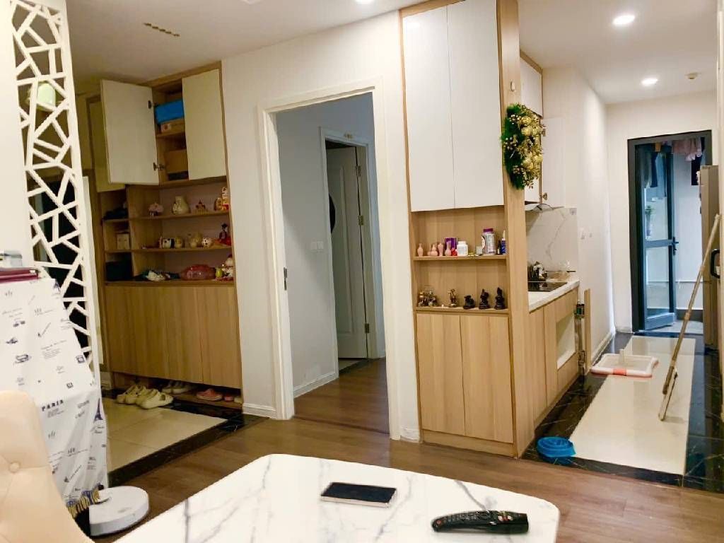 Bán nhà Vĩnh Tuy - diện tích 76m2 1 tầng - Căn hộ hai ban công quay sân chơi - giá 8,9 tỷ