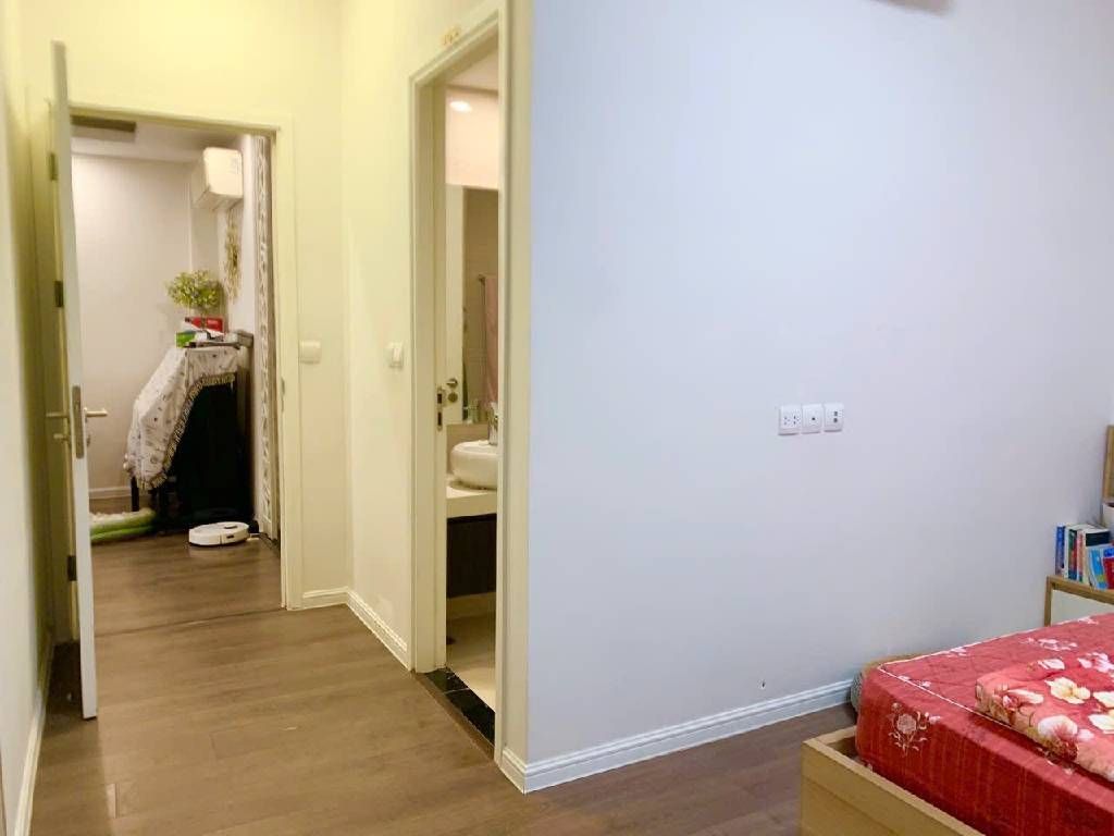 Bán nhà Vĩnh Tuy - diện tích 76m2 1 tầng - Căn hộ hai ban công quay sân chơi - giá 8,9 tỷ