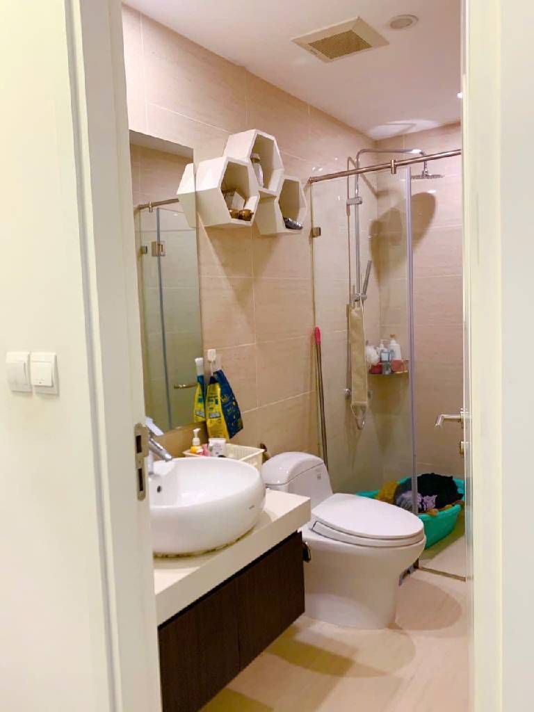 Bán nhà Vĩnh Tuy - diện tích 76m2 1 tầng - Căn hộ hai ban công quay sân chơi - giá 8,9 tỷ